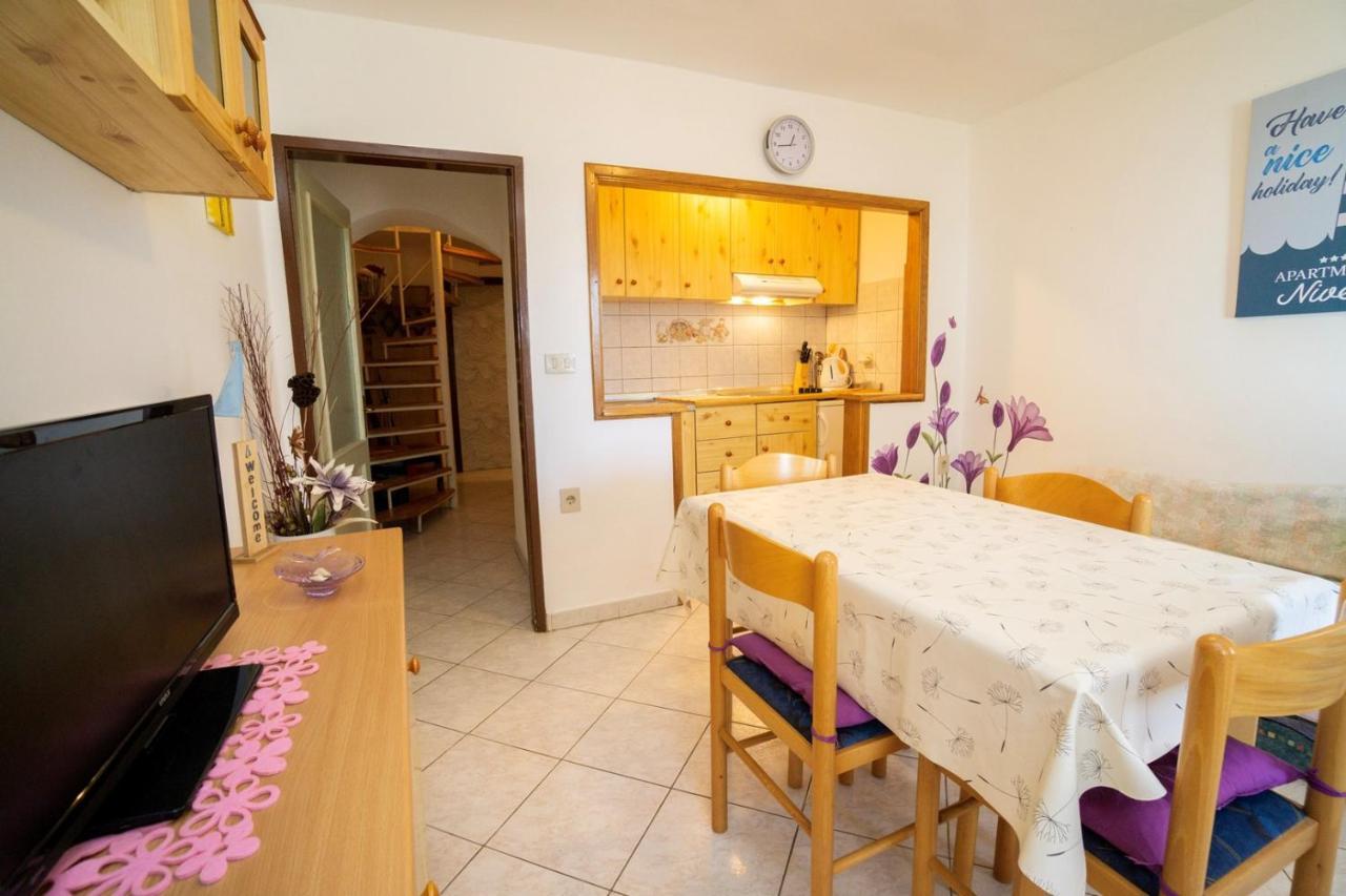 Apartment Nives Умаг Екстер'єр фото