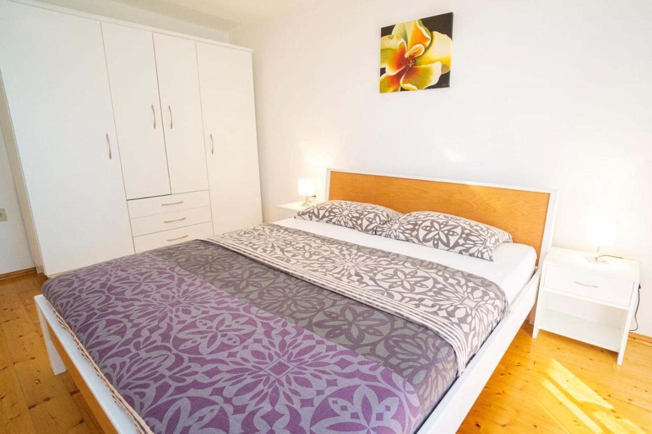 Apartment Nives Умаг Екстер'єр фото